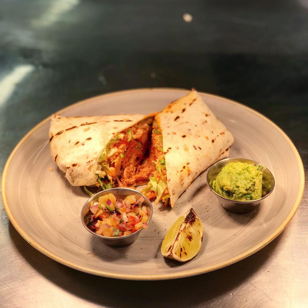 Introducing the pulled pork burrito, a wholemeal wrap stuffed with @cranstons_1914 pulled pork, rice n’ beans served with a pineapple salsa and smashed avocado!
.
.
#burrito #rice #pulledpork #avocado #food #pineapple #salsa #foodie #foody #cumbria #lakedistrict #penrith #carlisle #kendal #cranstons #cafeoswalds #oswaldskitchenandcoffee