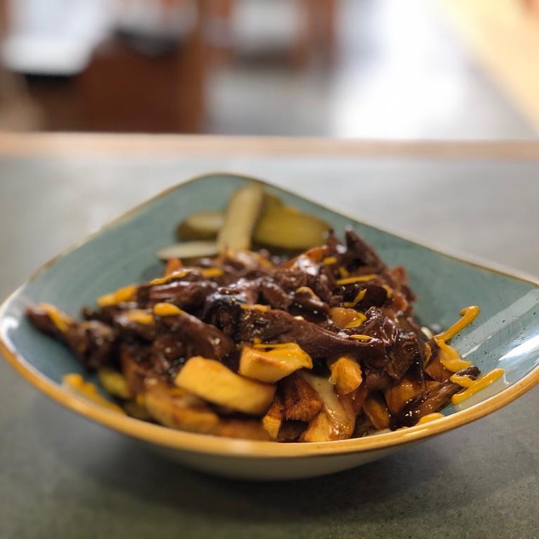 Shin of beef poutine. Hand cut chips, cheese, slow cooked shin of beef in gravy, Frenchy’s mustard and pickles.
.
.
.
#chips #beef #poutine #shinofbeef #food #foodie #butchers #cafeoswalds #oswalds #cranstons #cumbria #lakedistrict #penrith