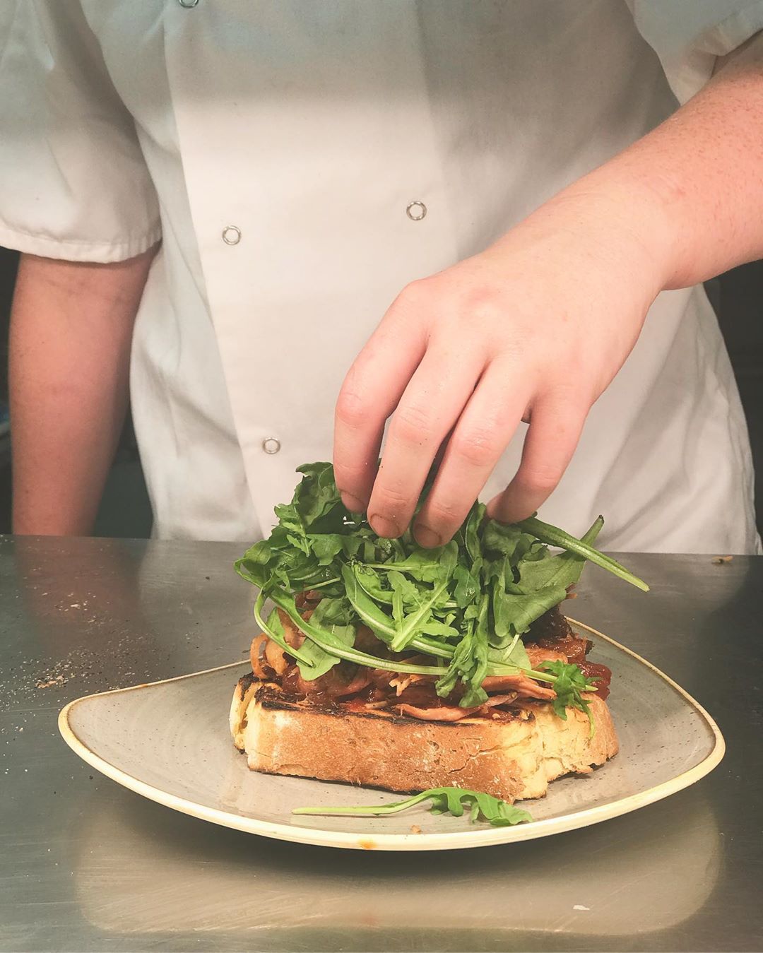 We are on the hunt for a Kitchen Supervisor with a passion for fresh, local & exciting food!! Interested in the challenge… for more details head over to:
http://cranstons.net/contact/jobs/
.
.
#cumbriajobs #chef #chefjob #penrith #cumbria