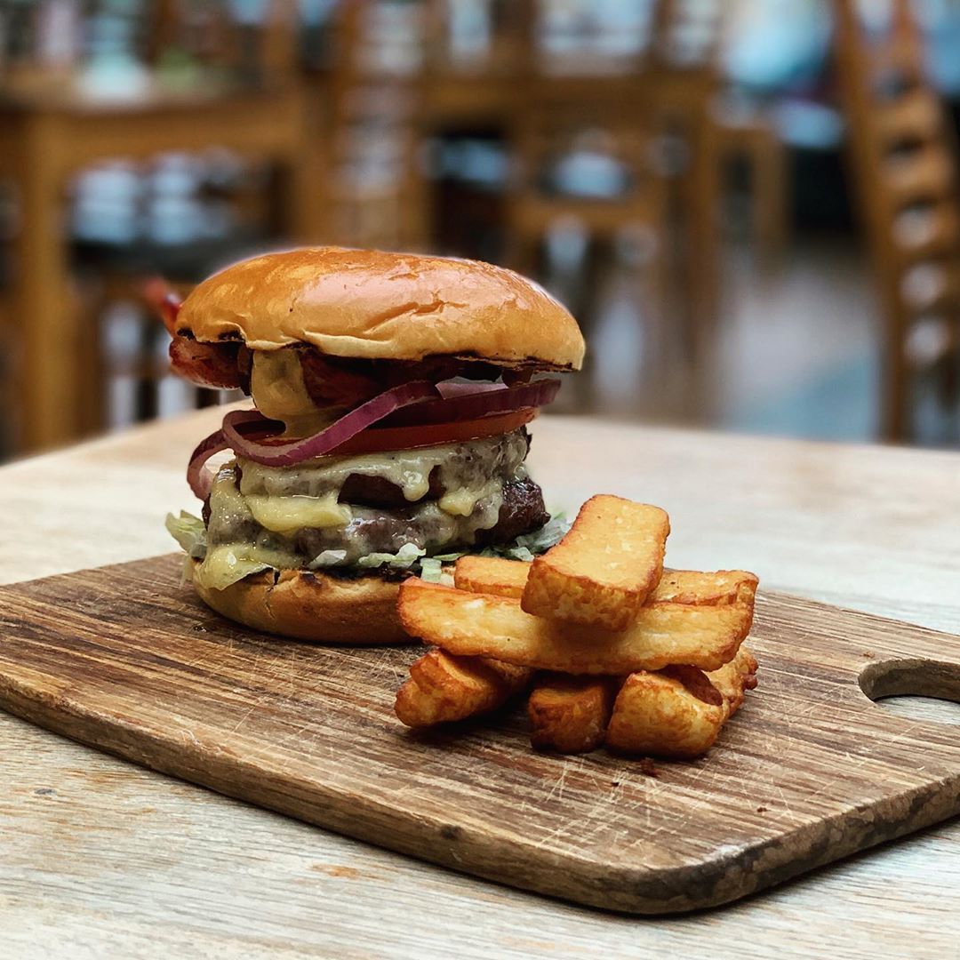 🍔IT’S NATIONAL BURGER DAY! 🍔

In celebration of this wonderful event, we will have this tasty treat on the specials board this bank holiday weekend! 🍔🍴 #getinmybelly 🤤