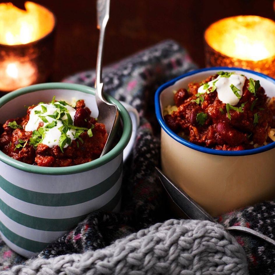 Just the kind of warming food we need today! 💨🌶
Check out our Chilli Con Carne recipe here: http://cranstons.net/recipes/cranstons-chilli-con-carne/
Photo by: simplybeefandlamb.co.uk